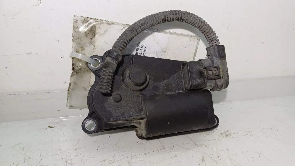 SCARICO VALVOLA A FARFALLA BMW Serie 1 F40 82459056/82459056 B37C15A diesel 1496 (19>)