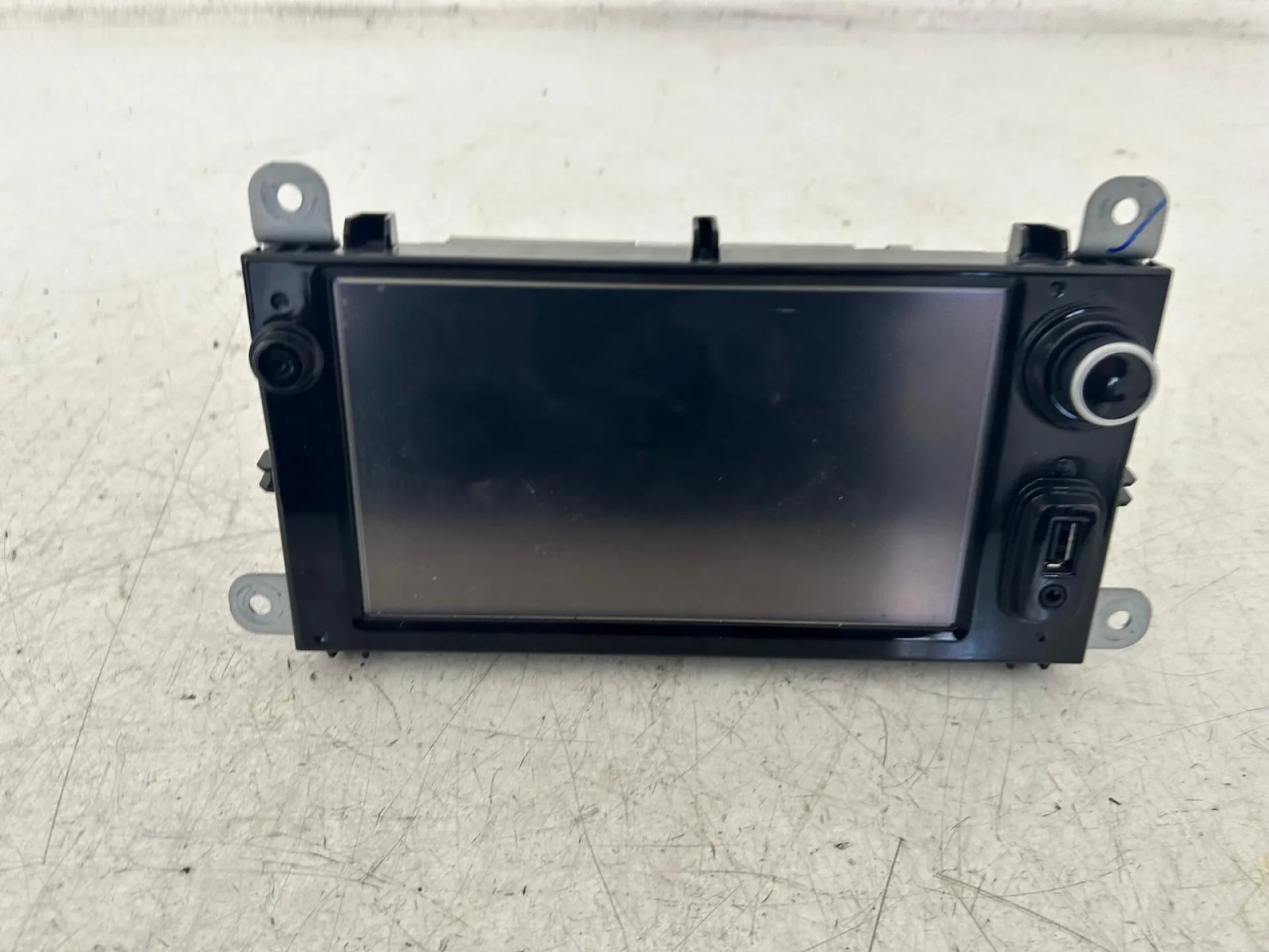 SCHERMO DISPLAY NAVIGATORE SOLO SCHERMO con codice 281150502R da RENAULT Clio Serie IV (12>19)