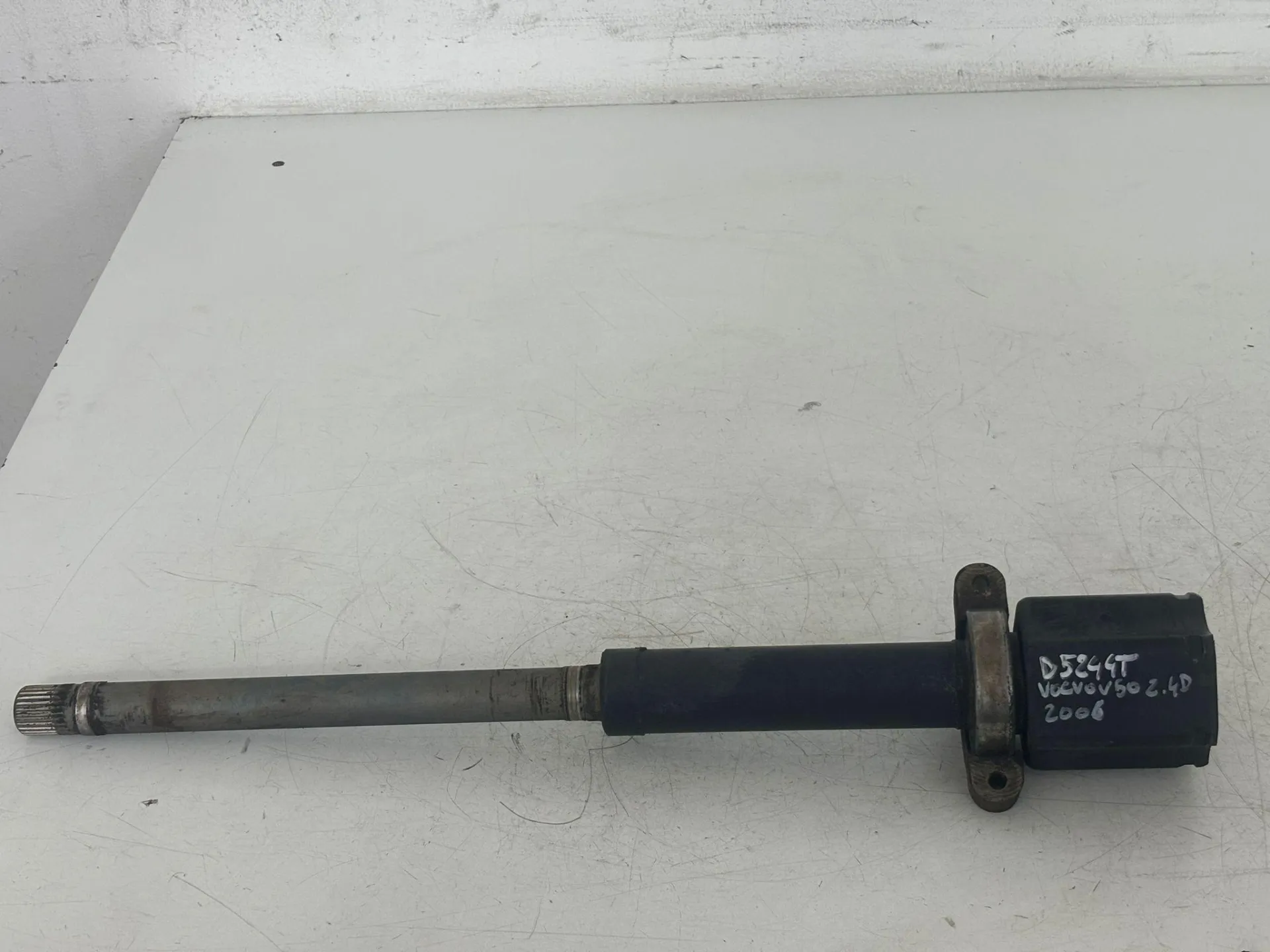 SEMIASSE ANTERIORE DESTRO VOLVO V50 2° Serie con codice motore D5244T/D5244T (07>12)