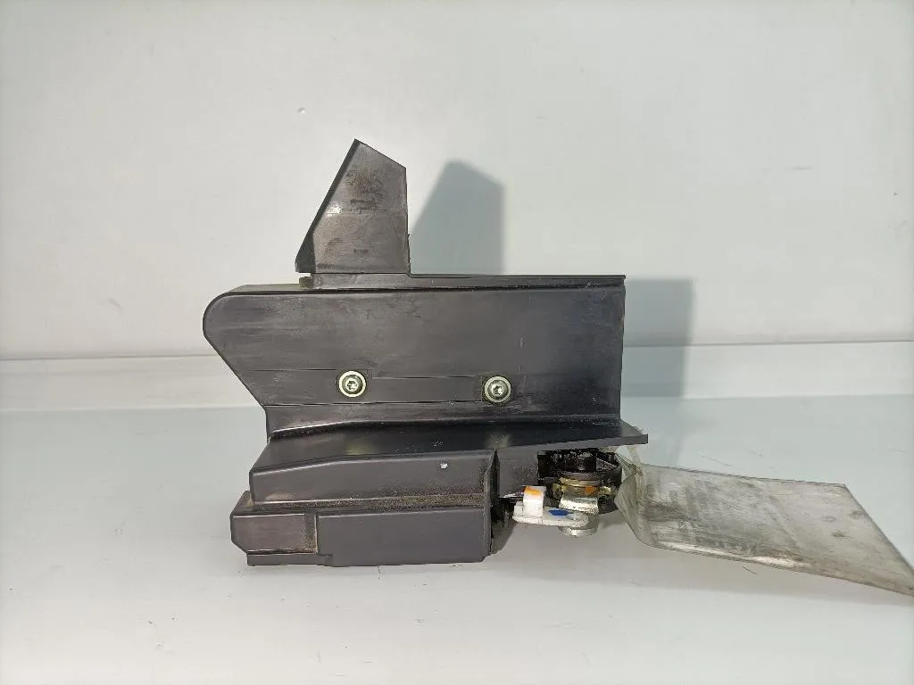 SERRATURA ANTERIORE DESTRA DACIA Sandero Serie STEPWAY 805026472R K9K872 (12>)