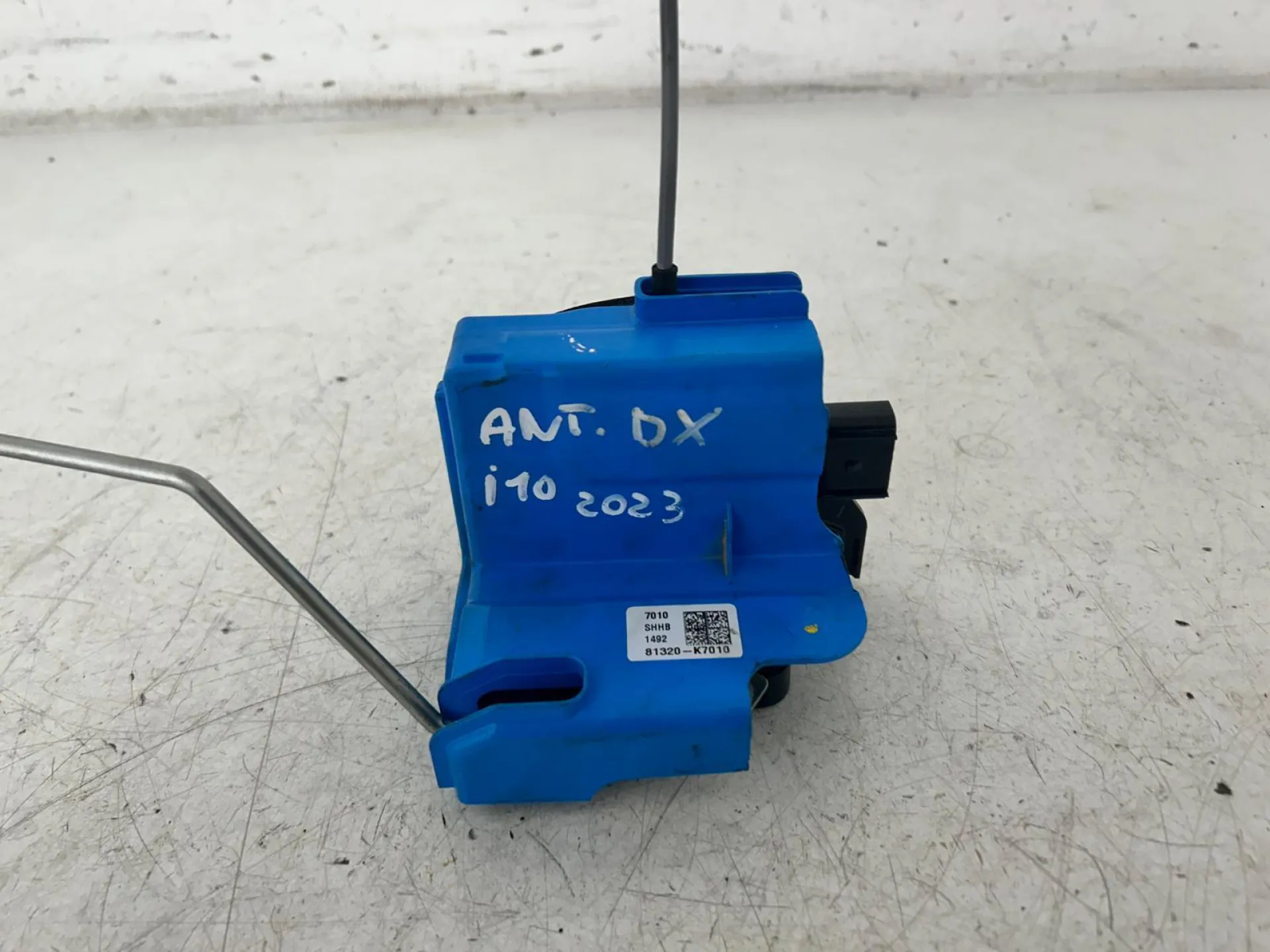 SERRATURA ANTERIORE DESTRA con codice 81320-K7010 da HYUNDAI i10 2° Serie (11>)