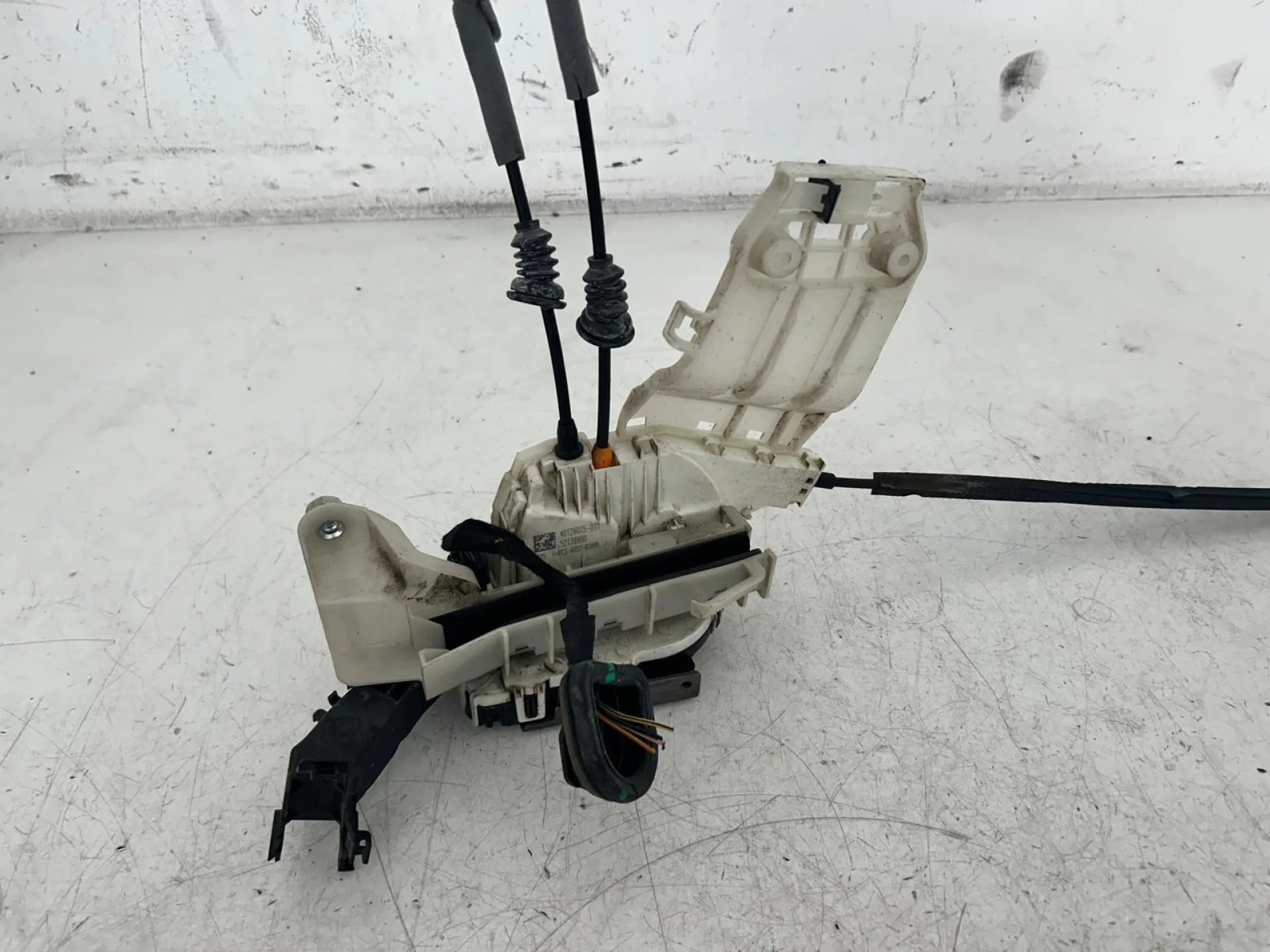 SERRATURA ANTERIORE DESTRA JEEP Renegade Serie 52139900 (18>)