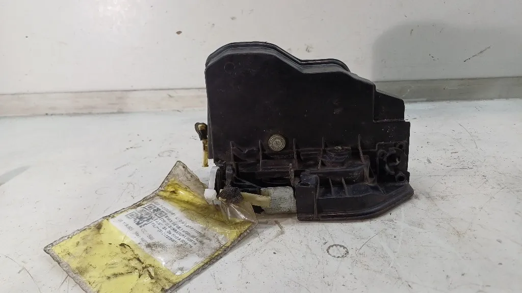 SERRATURA ANTERIORE SINISTRA BMW Serie 1 F20 51217229461 N47D16A (11>19)