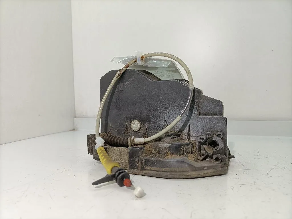 SERRATURA ANTERIORE SINISTRA con codice 51217202143 da BMW Serie 1 Serie (E87) (04>07)