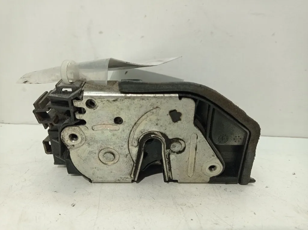 SERRATURA ANTERIORE SINISTRA BMW Serie 1 Serie (E87) 51217202143 M47N204D4 (04>07)