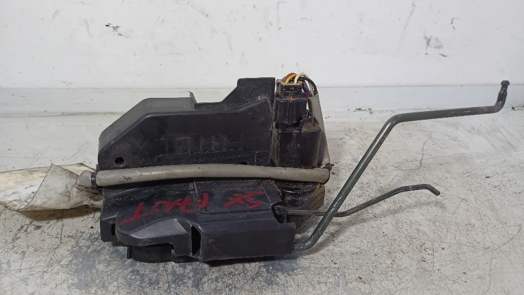 SERRATURA ANTERIORE SINISTRA HYUNDAI Getz 1° Serie 813101C001 D4FA (02>05)