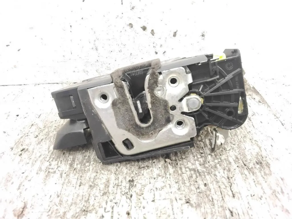 SERRATURA ANTERIORE SINISTRA con codice 805035308RB da DACIA Sandero Serie (21>)