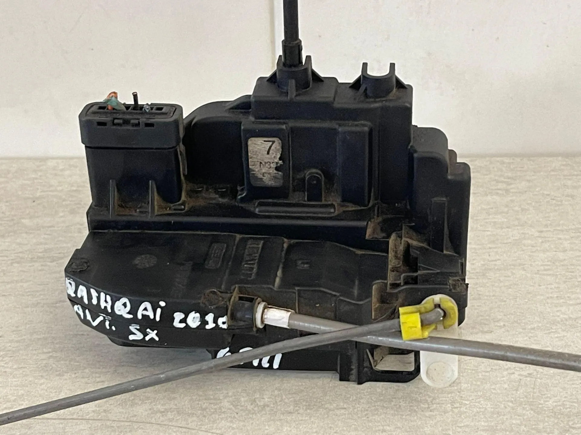 SERRATURA ANTERIORE SINISTRA NISSAN Qashqai 2° Serie 80501EY11E (10>13)