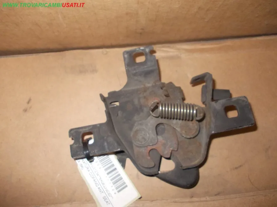 SERRATURA COFANO ANT. SEAT IBIZA (6K)