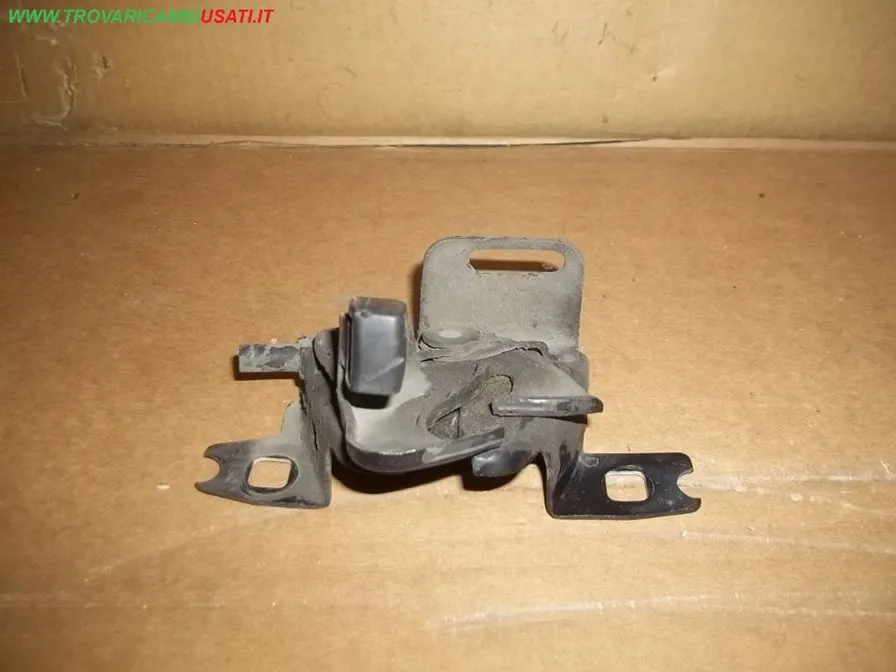 SERRATURA COFANO ANT. VOLKSWAGEN POLO (6N)