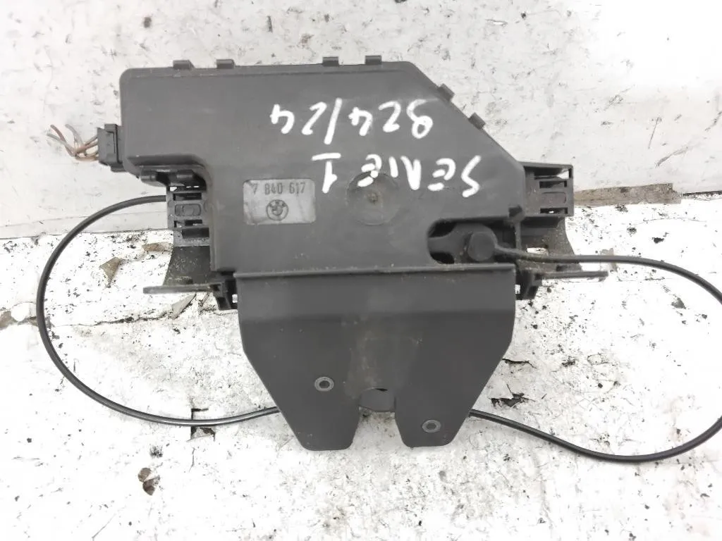 SERRATURA PORTELLONE POSTERIORE con codice 7840617 da BMW Serie 1 Serie (E87) (07>)