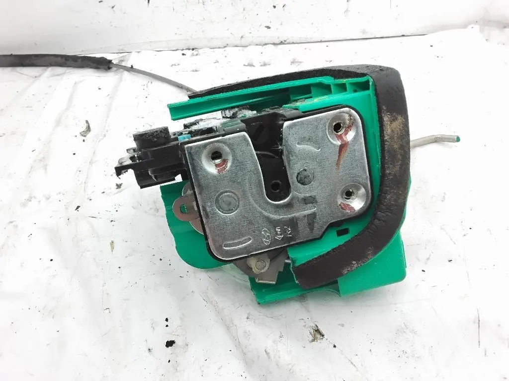 SERRATURA POSTERIORE DESTRA con codice 81420-K7000 da HYUNDAI i10 Serie (AC3, AI3) (19>)