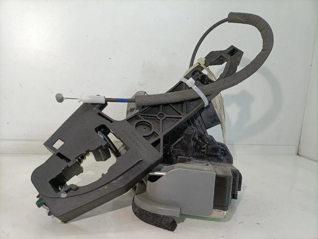 SERRATURA POSTERIORE DESTRA HYUNDAI i20 Serie 81420-C8020 D3FA (12>18)