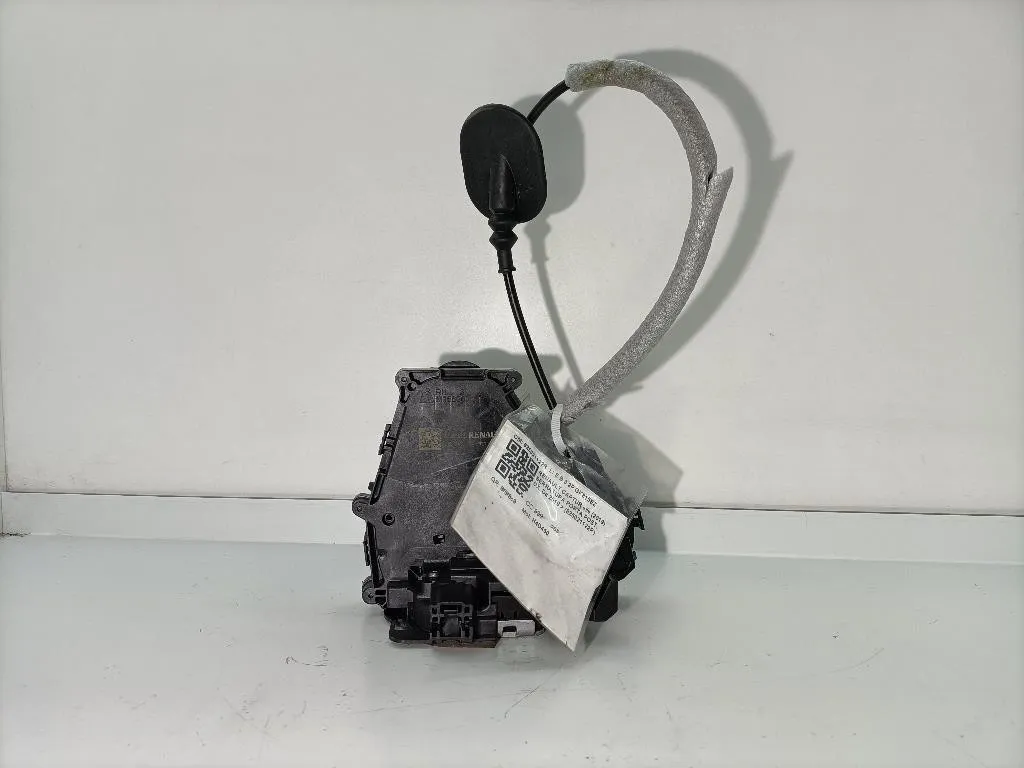 SERRATURA POSTERIORE DESTRA con codice 825021122R da RENAULT Captur Serie (19>)