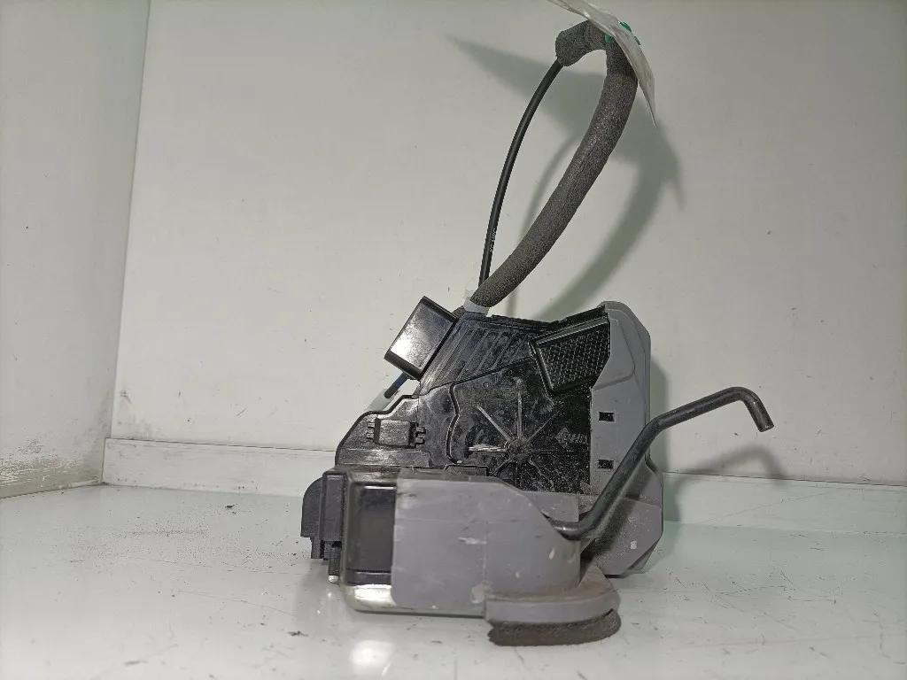 SERRATURA POSTERIORE SINISTRA HYUNDAI i20 Serie 81410C8020 G4LA (12>18)