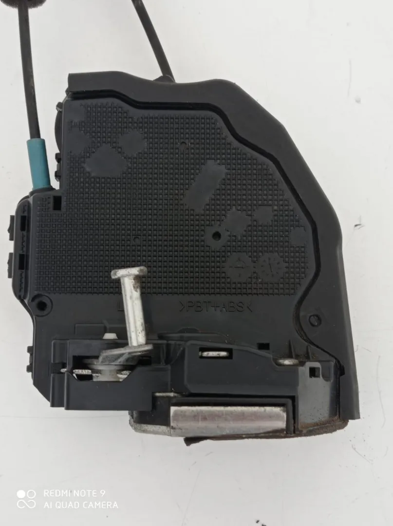 SERRATURA POSTERIORE SINISTRA TOYOTA Rav4 4° Serie (05>09)