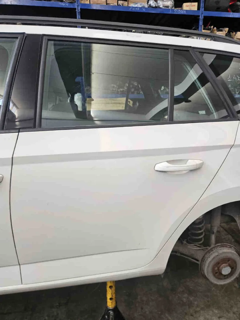Portiera Posteriore Sinistra vuota SKODA Fabia Berlina 3° Serie del 2015 - 2021