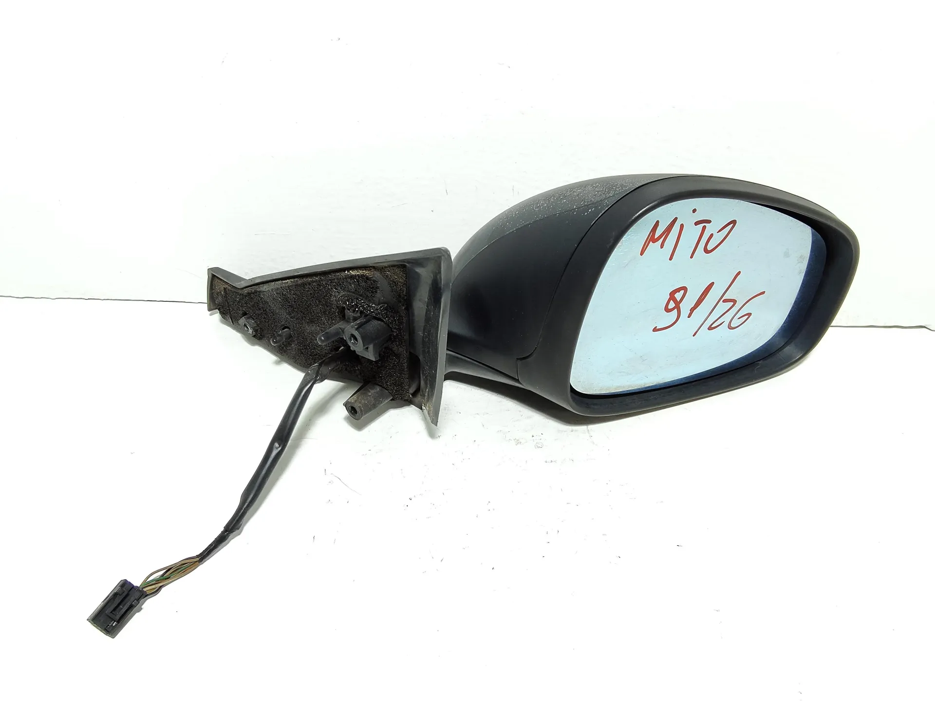SPECCHIETTO RETROVISORE DESTRO con codice 156106550 da ALFA ROMEO Mito Serie (955_) (08>)