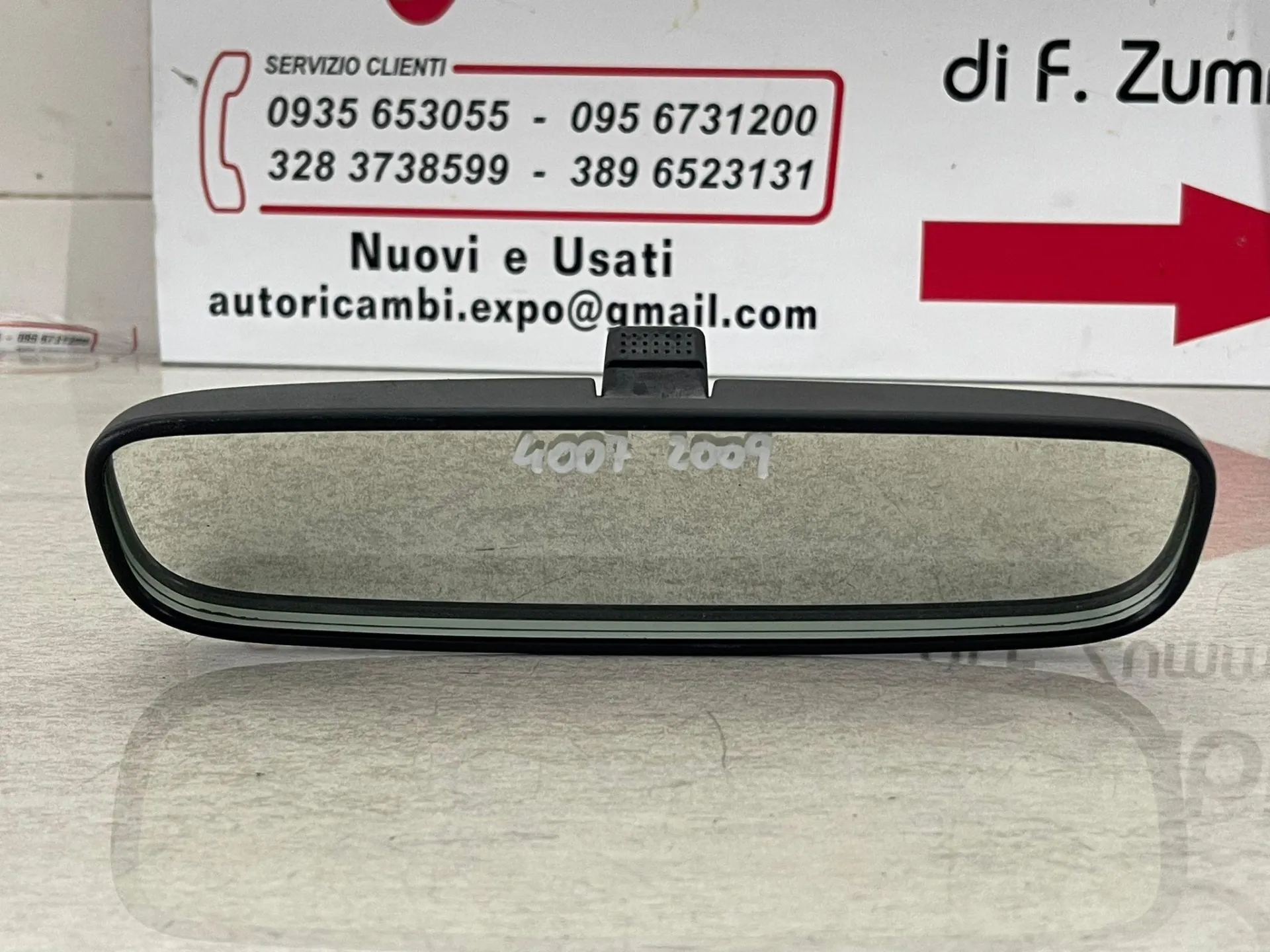 SPECCHIETTO RETROVISORE INTERNO PEUGEOT 4007 1° Serie 8153LL con codice motore 4HN (07>)