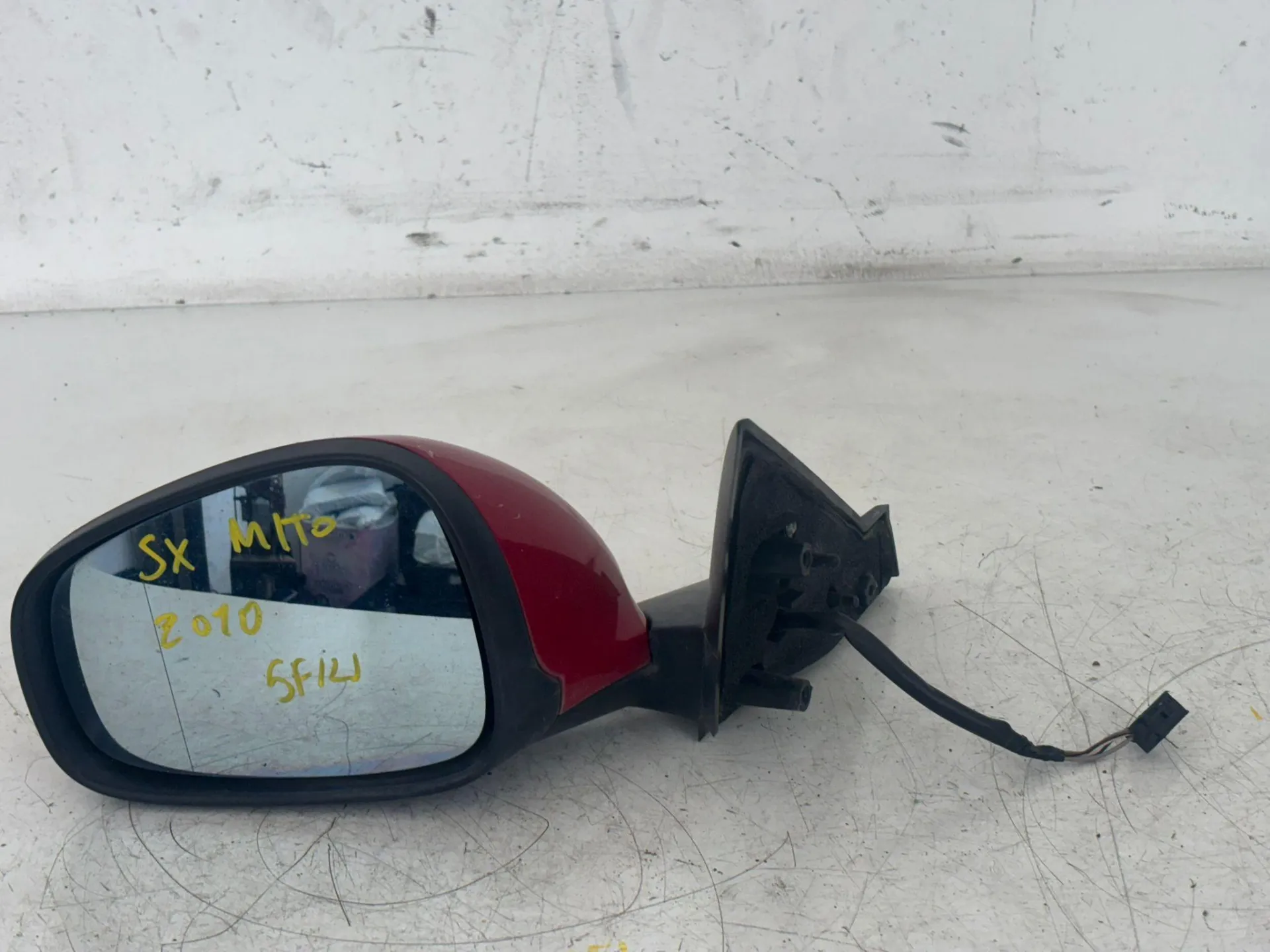 SPECCHIETTO RETROVISORE SINISTRO con codice 021065 da ALFA ROMEO Mito Serie (955_) (08>)