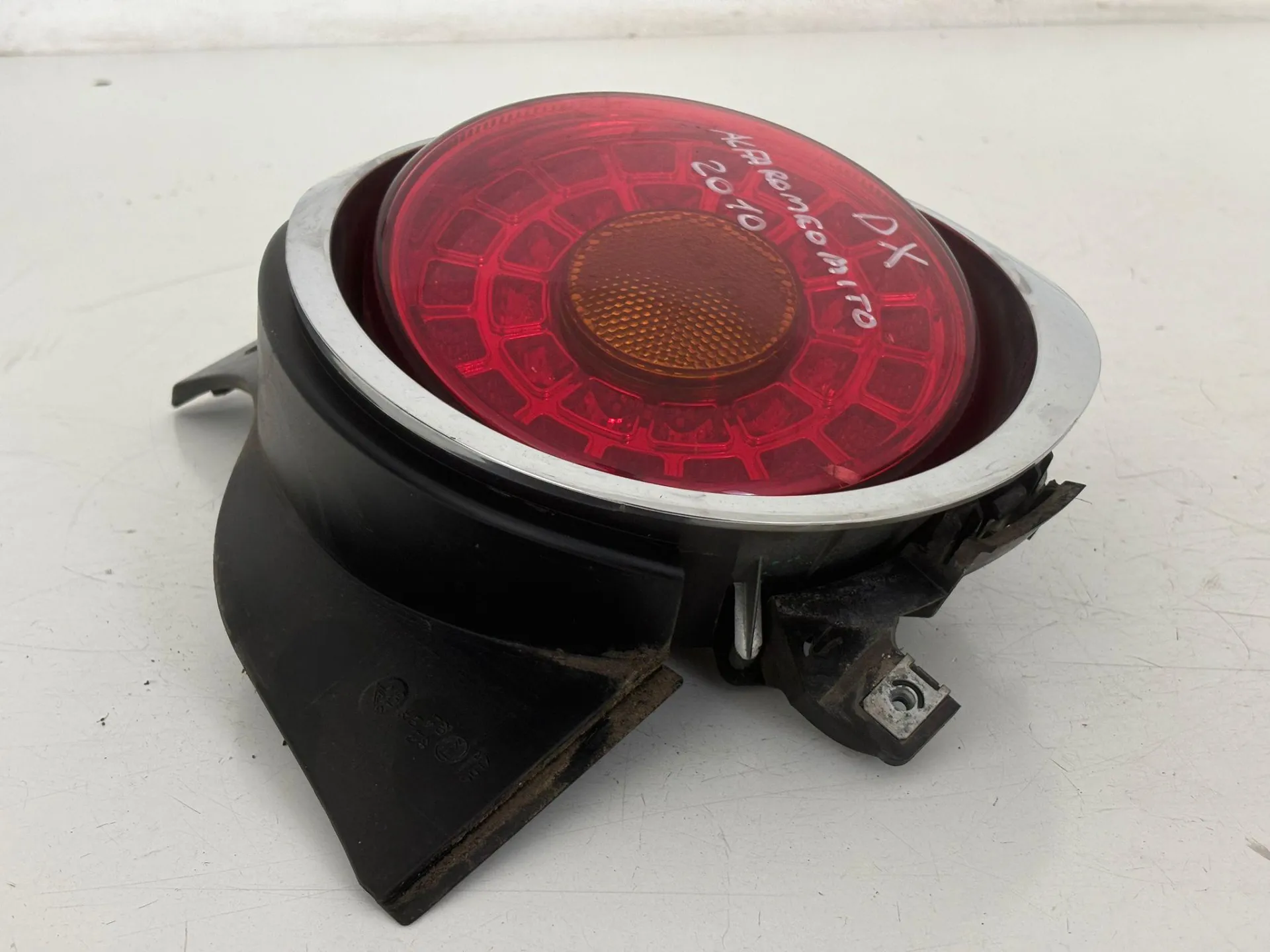 STOP FANALE POSTERIORE DESTRO con codice 156085852 da ALFA ROMEO Mito Serie (955_) (08>)