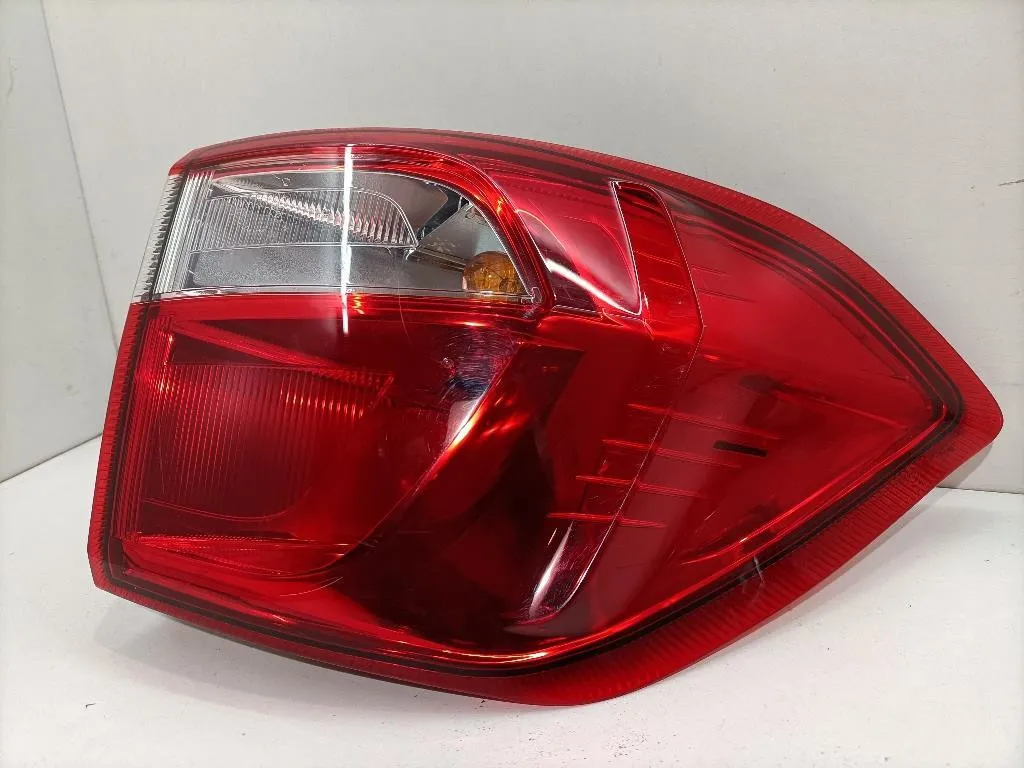 STOP FANALE POSTERIORE DESTRO FORD EcoSport Serie 2304089 UGJE (12>)