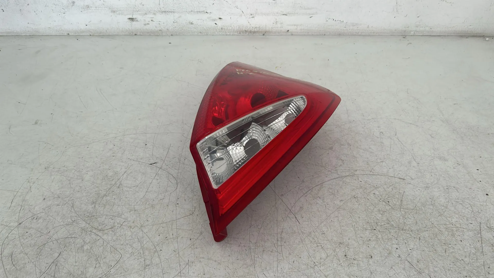 STOP FANALE POSTERIORE DESTRO con codice 8A61-13404-A da FORD Fiesta 6° Serie (08>17)