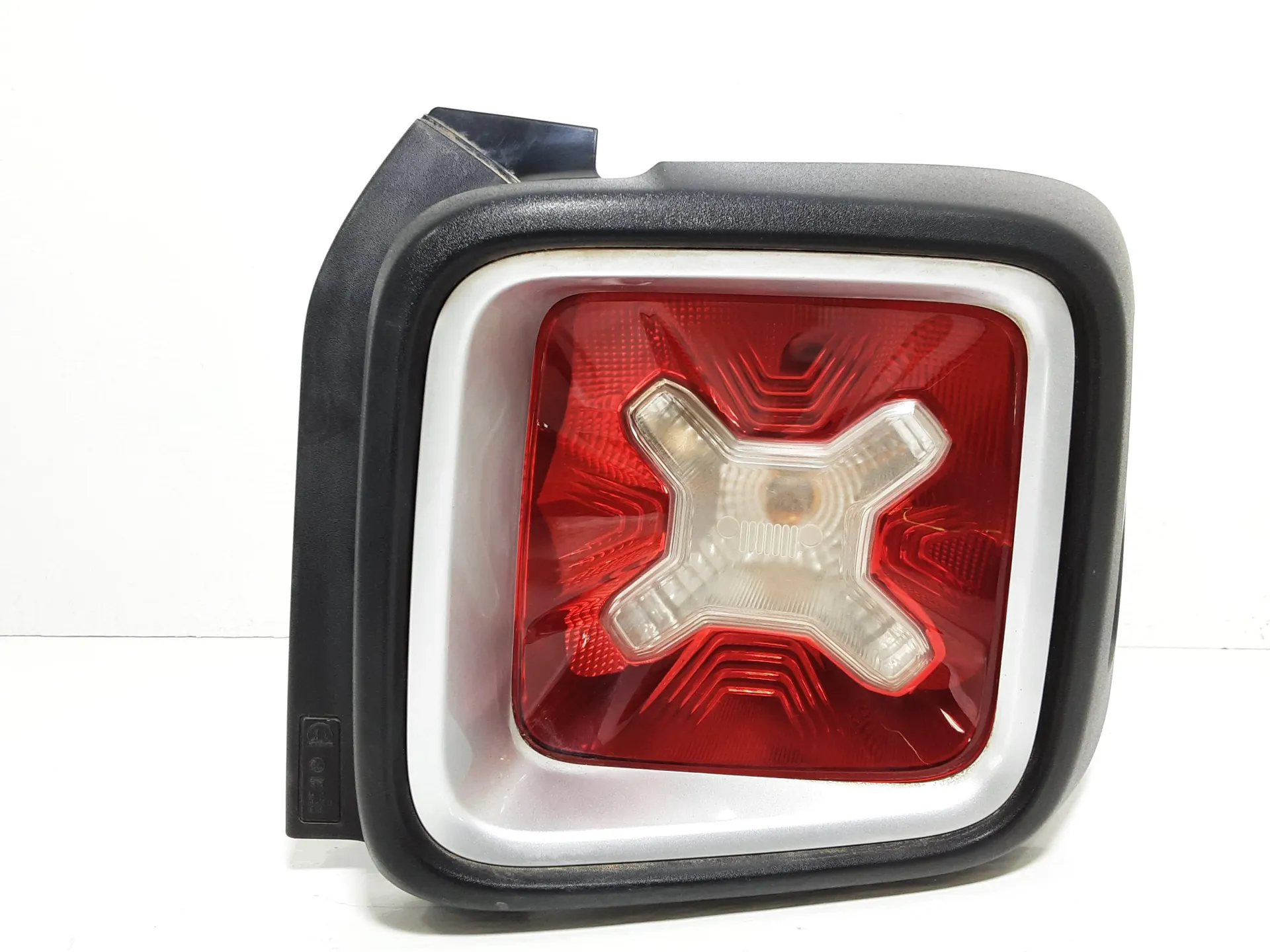 STOP FANALE POSTERIORE DESTRO con codice 51964233 da JEEP Renegade Serie (14>)