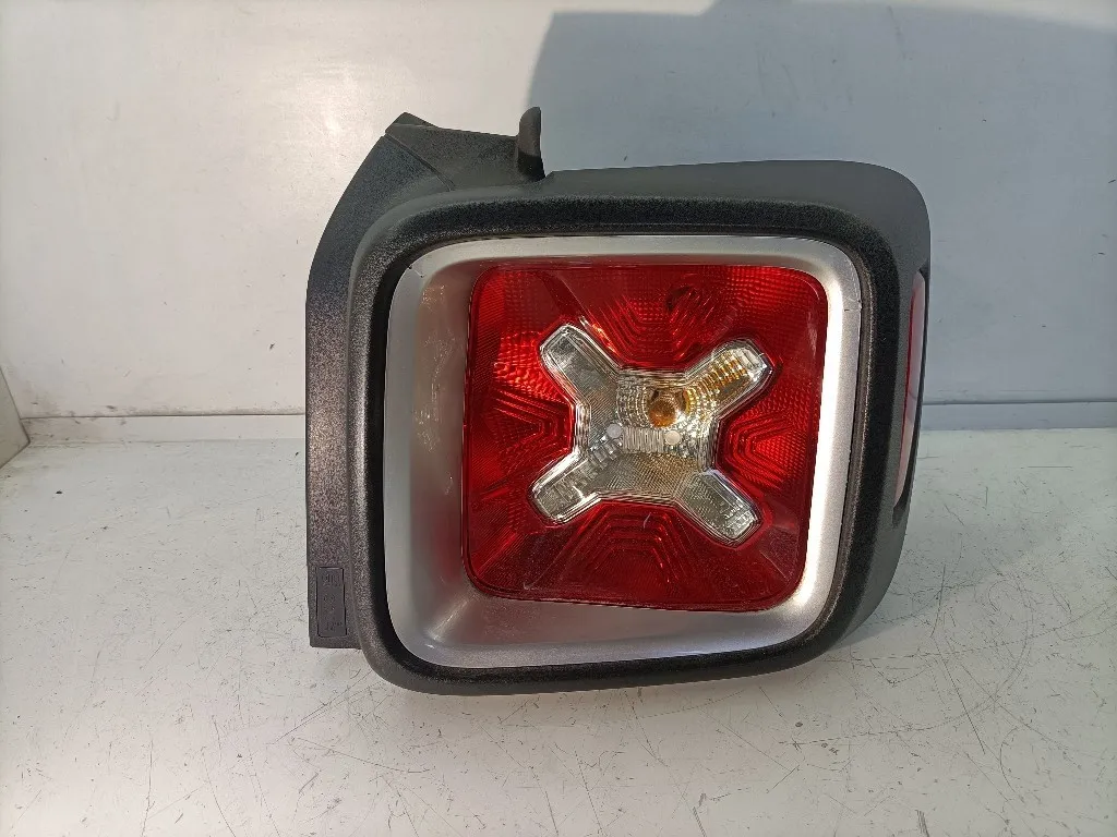 STOP FANALE POSTERIORE DESTRO JEEP Renegade Serie 52127072 55280444 (18>)