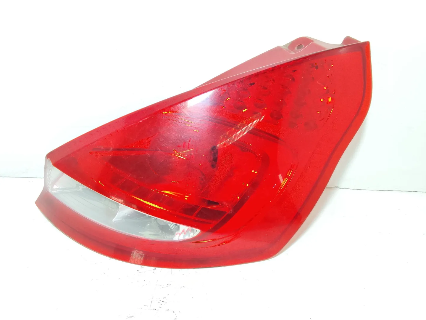 STOP FANALE POSTERIORE DESTRO con codice 8A6113404A da FORD Fiesta 6° Serie (08>17)