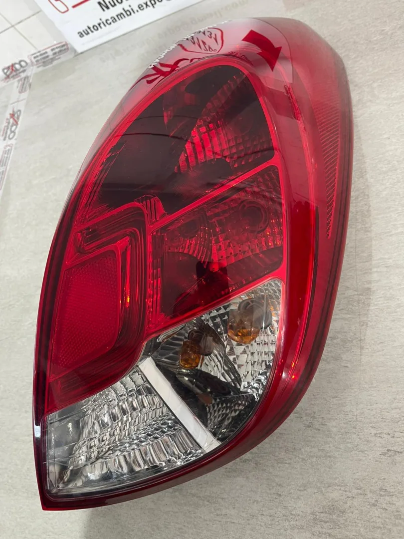 STOP FANALE POSTERIORE DESTRO HYUNDAI i20 1° Serie 924024P500 (08>14)