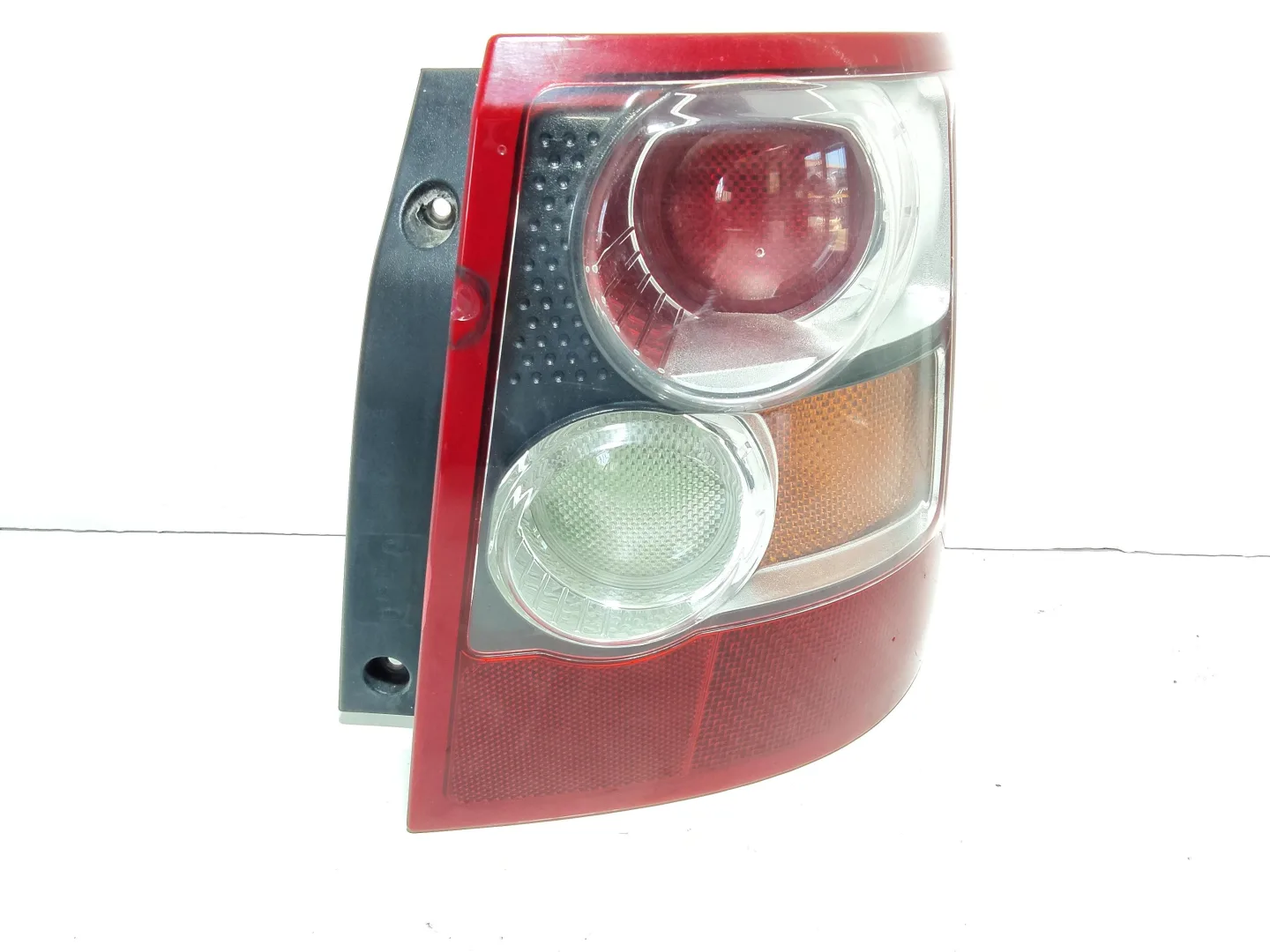 STOP FANALE POSTERIORE DESTRO con codice XFB000662 da LAND ROVER Range Rover SPORT (05>13)