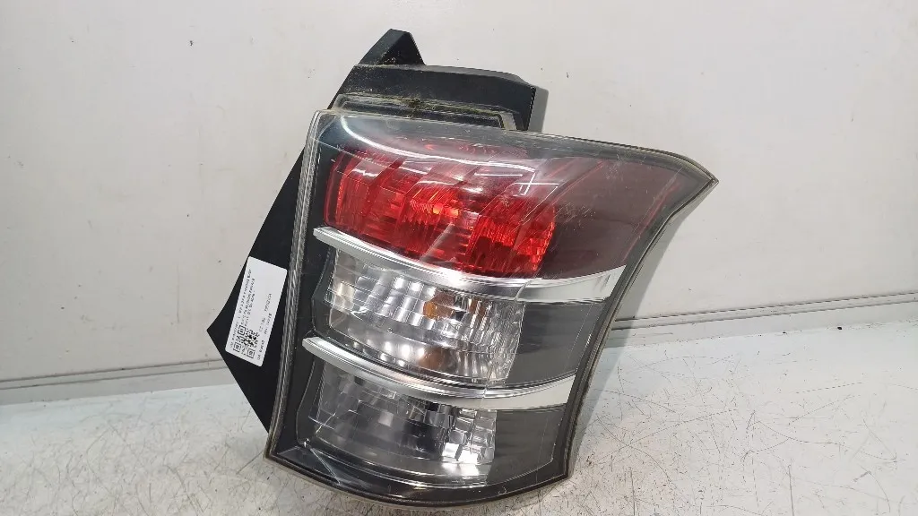 STOP FANALE POSTERIORE DESTRO TOYOTA IQ 1° Serie 8155174011 1KRFE (09>)
