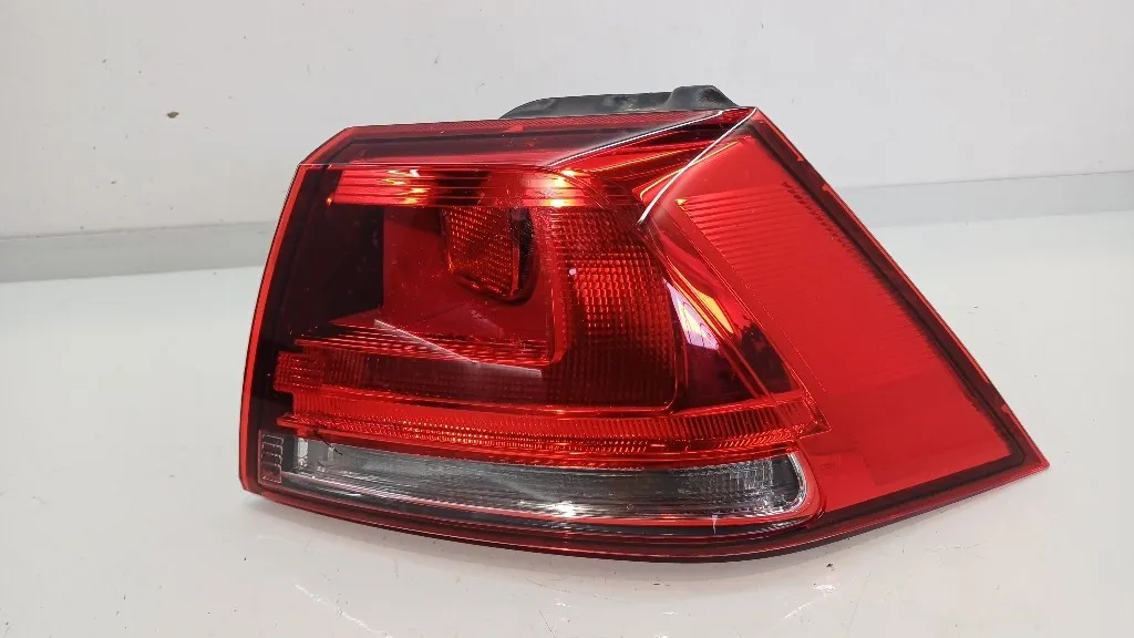 STOP FANALE POSTERIORE DESTRO VOLKSWAGEN Golf 7 Berlina 5G0945096M CHHB (12>)