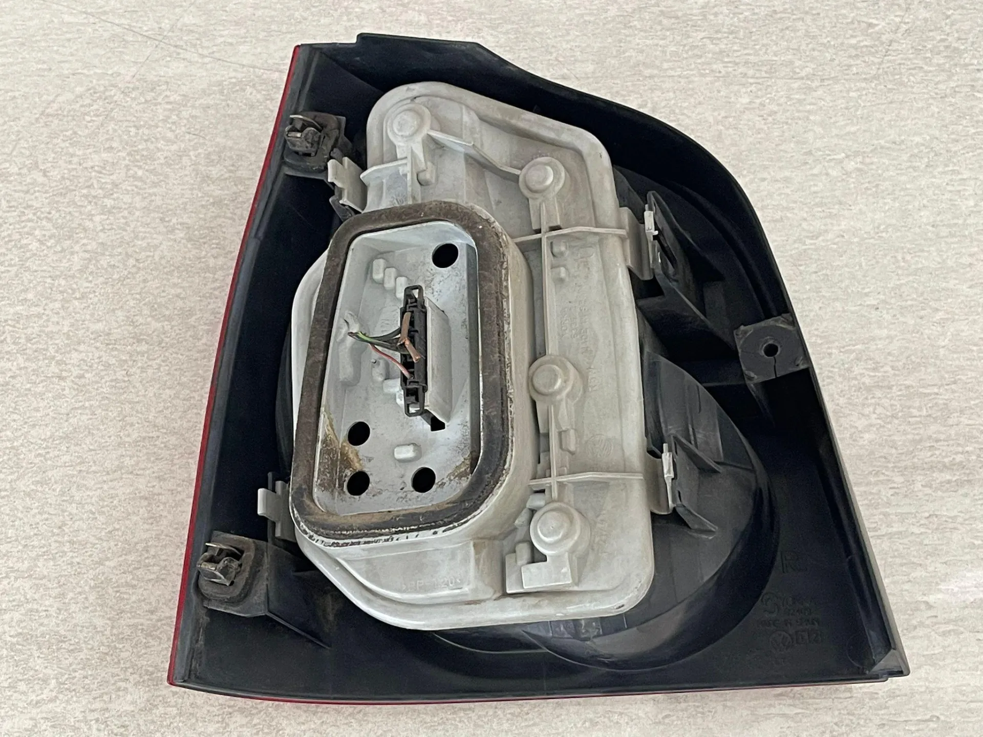 STOP FANALE POSTERIORE DESTRO VOLKSWAGEN Polo 4° Serie 6Q6945096AB (01>09)