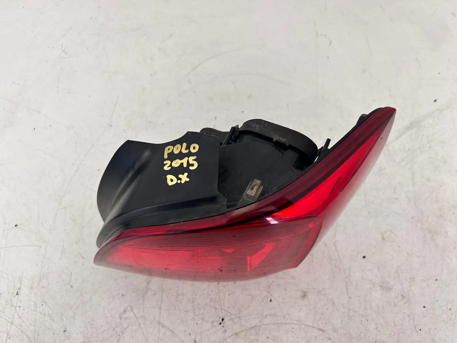 STOP FANALE POSTERIORE DESTRO con codice 6C0945096K da VOLKSWAGEN Polo 5° Serie (09>17)