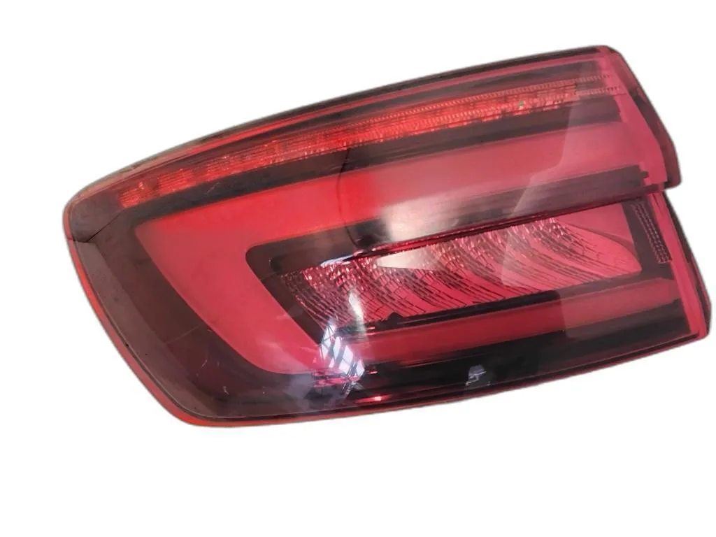 STOP FANALE POSTERIORE SINISTRO A LED con codice 8W9945091C da AUDI A4 Berlina Serie (8W2, 8WC) (19>)