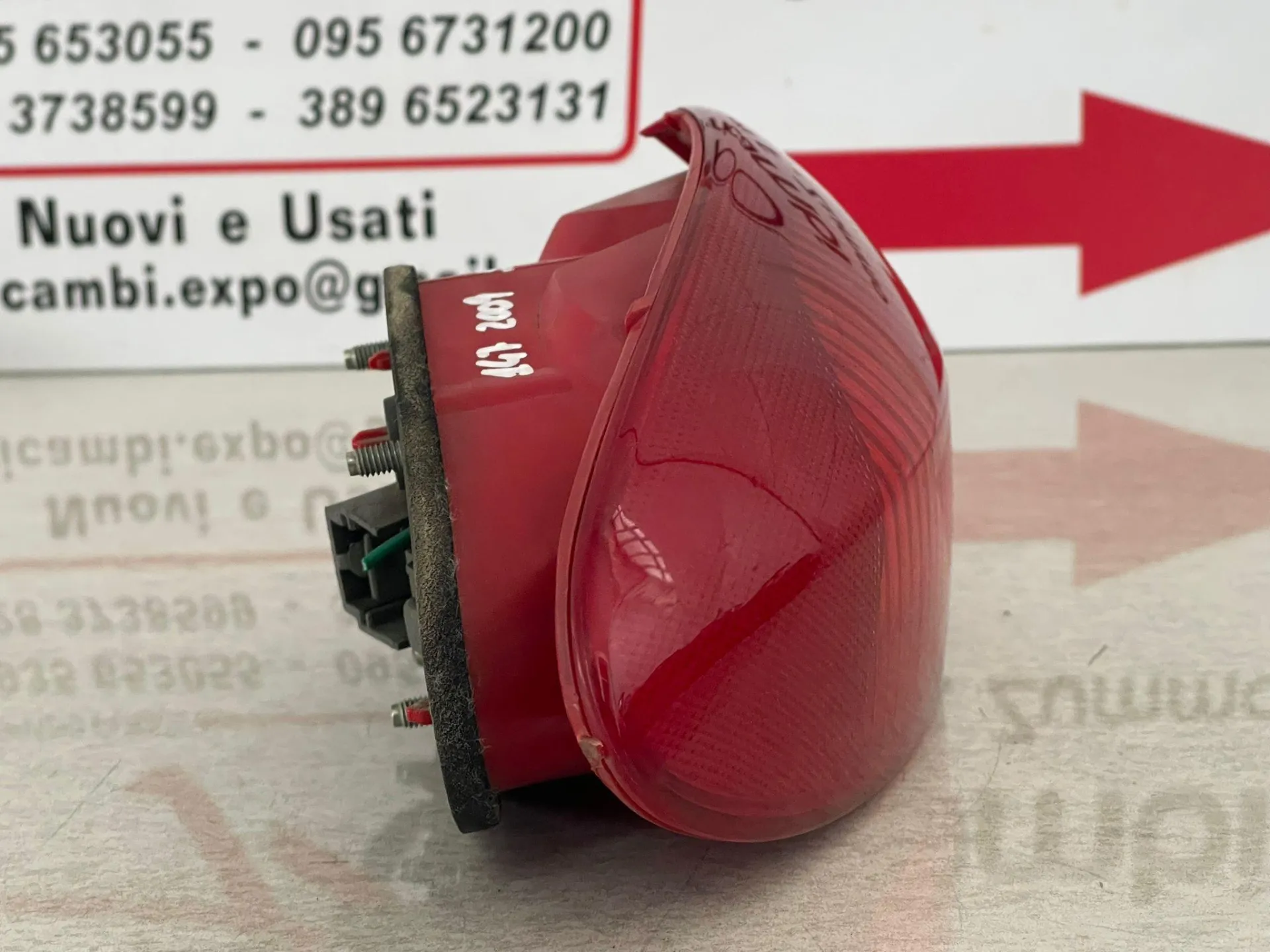 STOP FANALE POSTERIORE SINISTRO con codice 03.322.01.0 da ALFA ROMEO 147 Serie (937_) (05>10)
