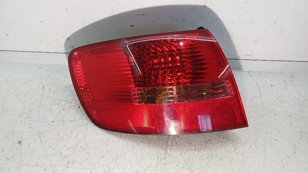 STOP FANALE POSTERIORE SINISTRO AUDI A6 Avant Serie C6 (4F5) 4F9945095 BPP (04>12)