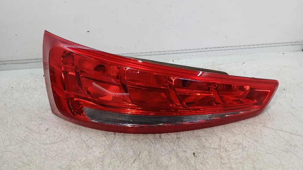 STOP FANALE POSTERIORE SINISTRO AUDI Q3 Serie (8UG) 8U0945093 DFTA (14>)