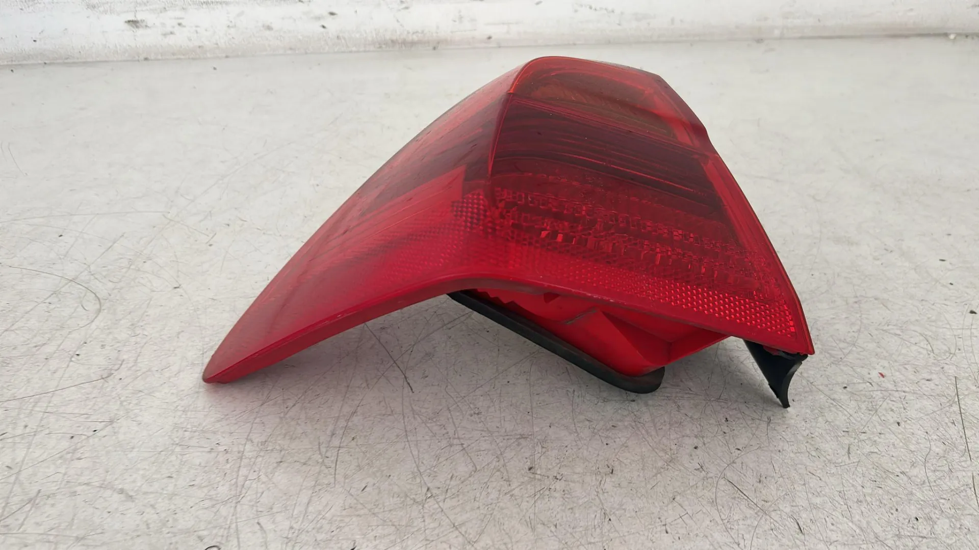 STOP FANALE POSTERIORE SINISTRO BMW Serie 3 E90 Berlina 63216937459 (05>08)