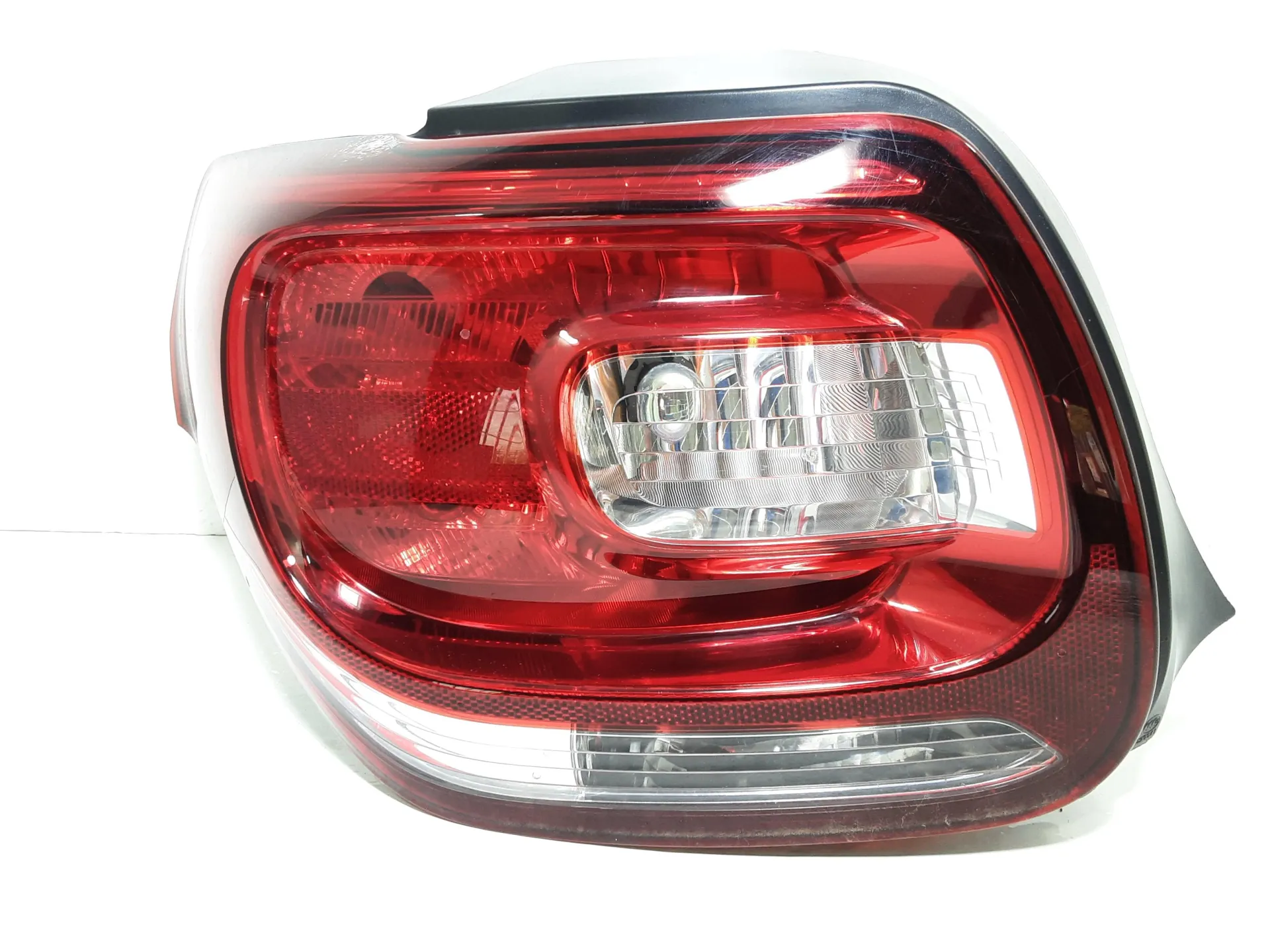 STOP FANALE POSTERIORE SINISTRO con codice VP9PPX13405AX da CITROEN DS3 Serie (09>)