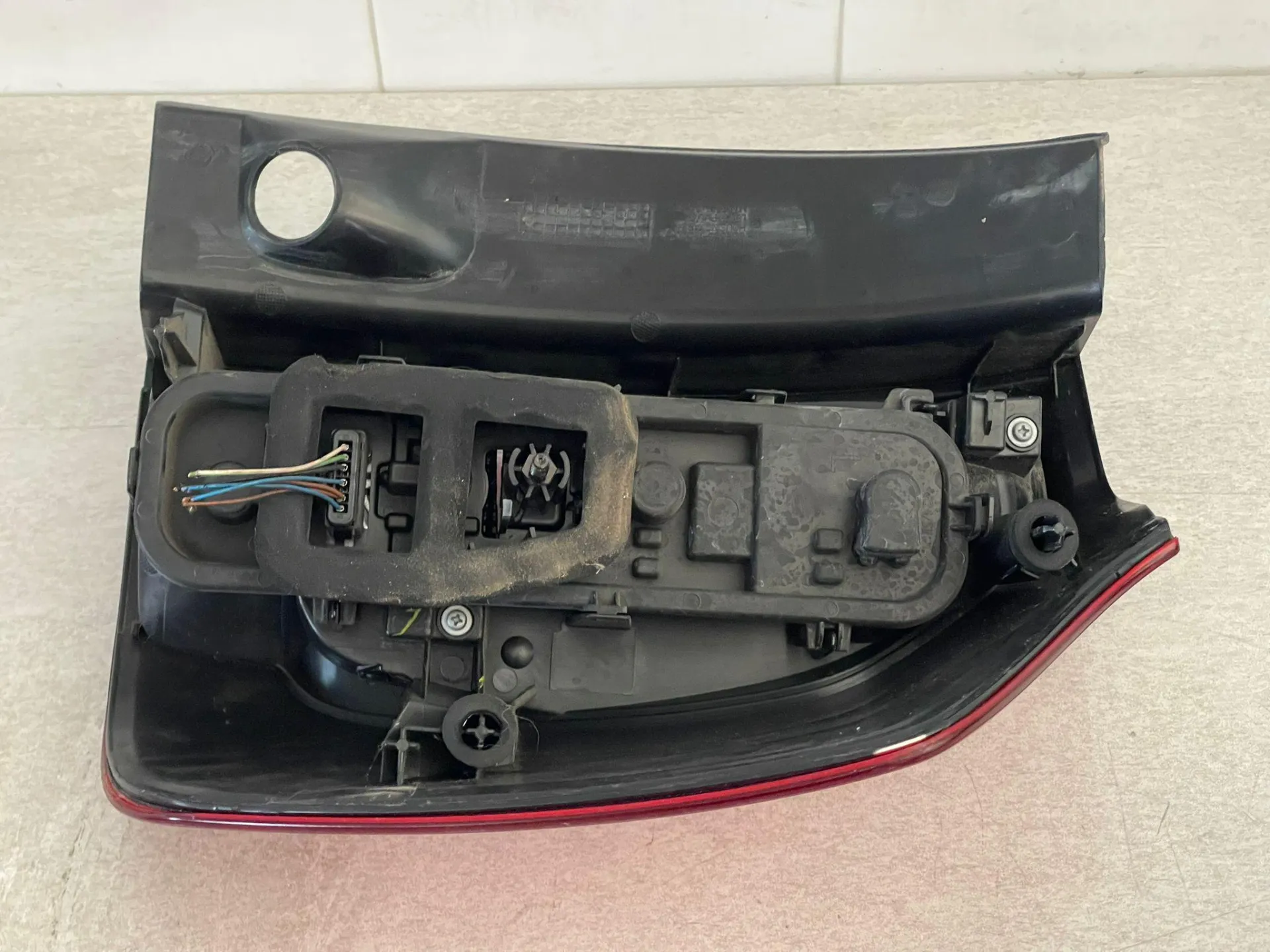 STOP FANALE POSTERIORE SINISTRO DACIA Logan 1° Serie 265551978R (04>08)