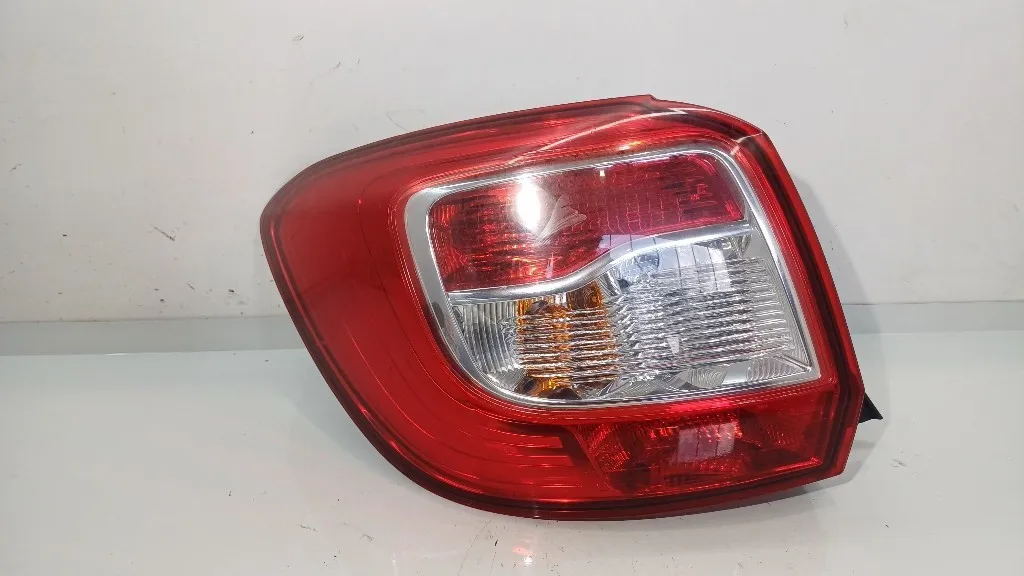 STOP FANALE POSTERIORE SINISTRO DACIA Sandero Serie II 265554938R K9K612 (12>20)
