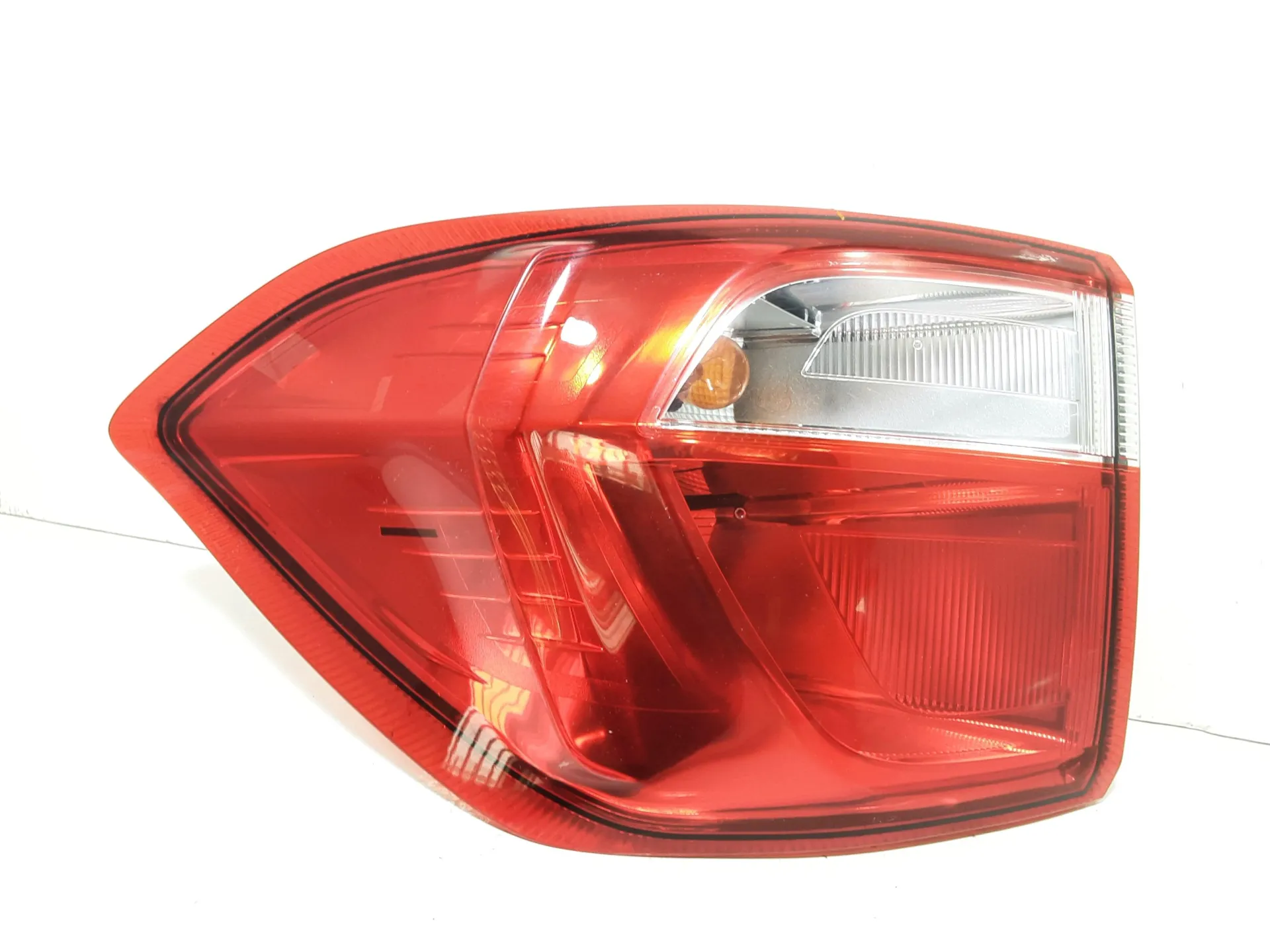 STOP FANALE POSTERIORE SINISTRO con codice 90031307 da FORD EcoSport Serie (15>)