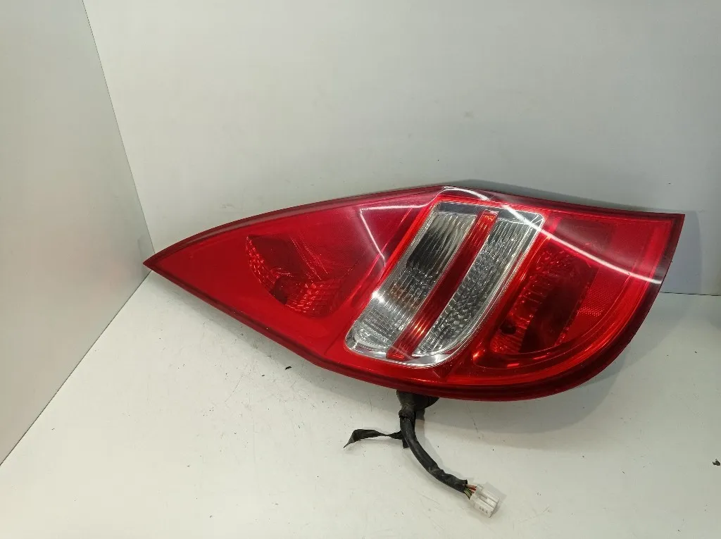 STOP FANALE POSTERIORE SINISTRO HYUNDAI i30 Serie 924012L010 G4FA (07>11)