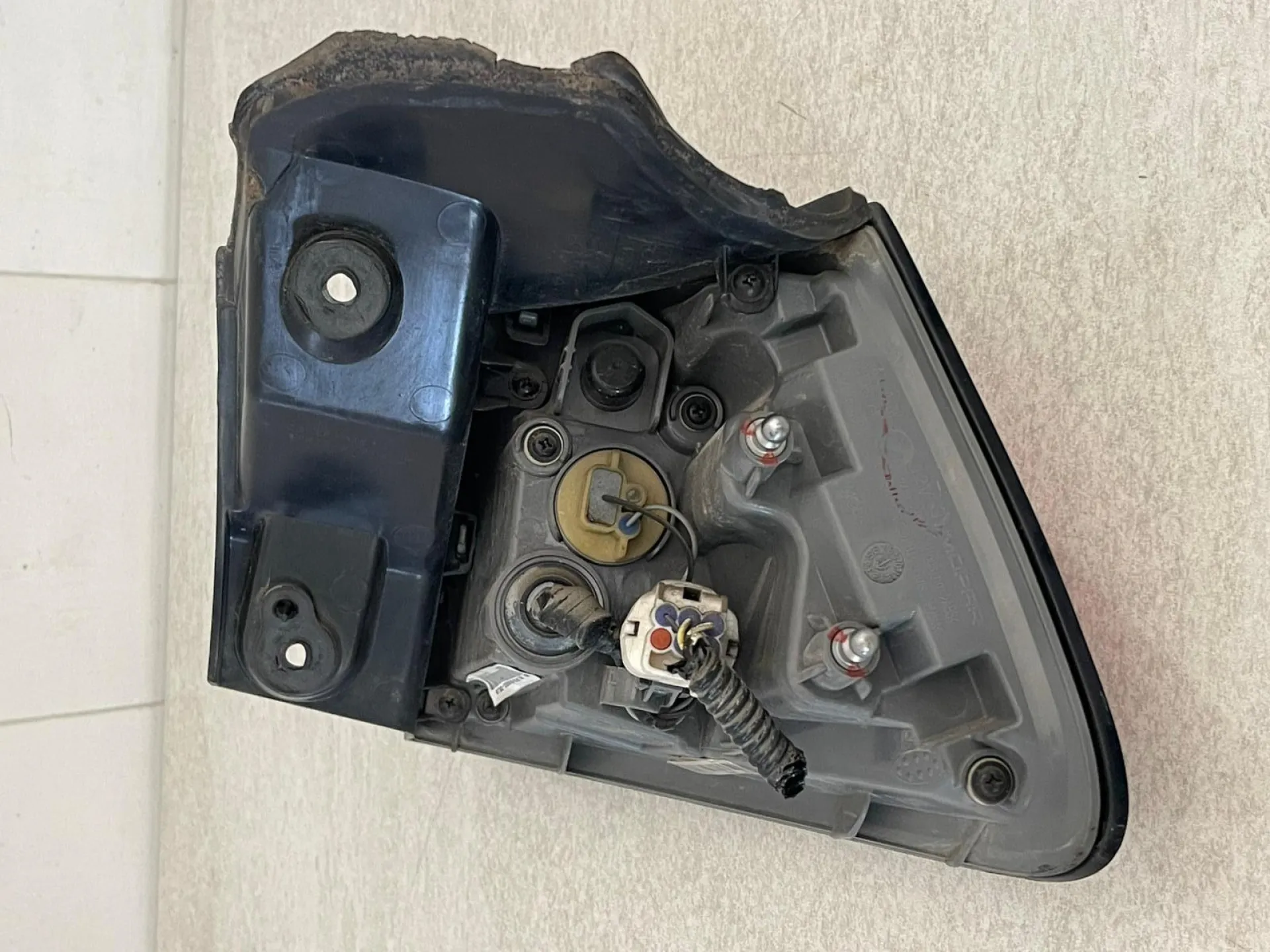 STOP FANALE POSTERIORE SINISTRO con codice 68102909AE da JEEP Cherokee 6° Serie (13>)