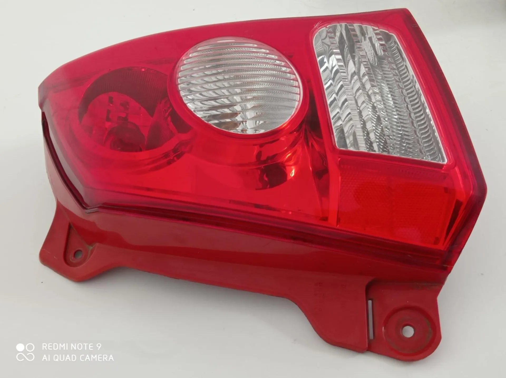 STOP FANALE POSTERIORE SINISTRO NISSAN Pixo 1° Serie (09>13)