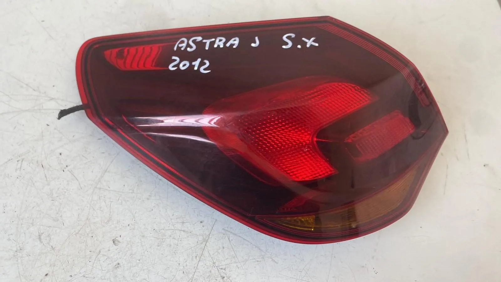 STOP FANALE POSTERIORE SINISTRO OPEL Astra J 2° Serie (11>)