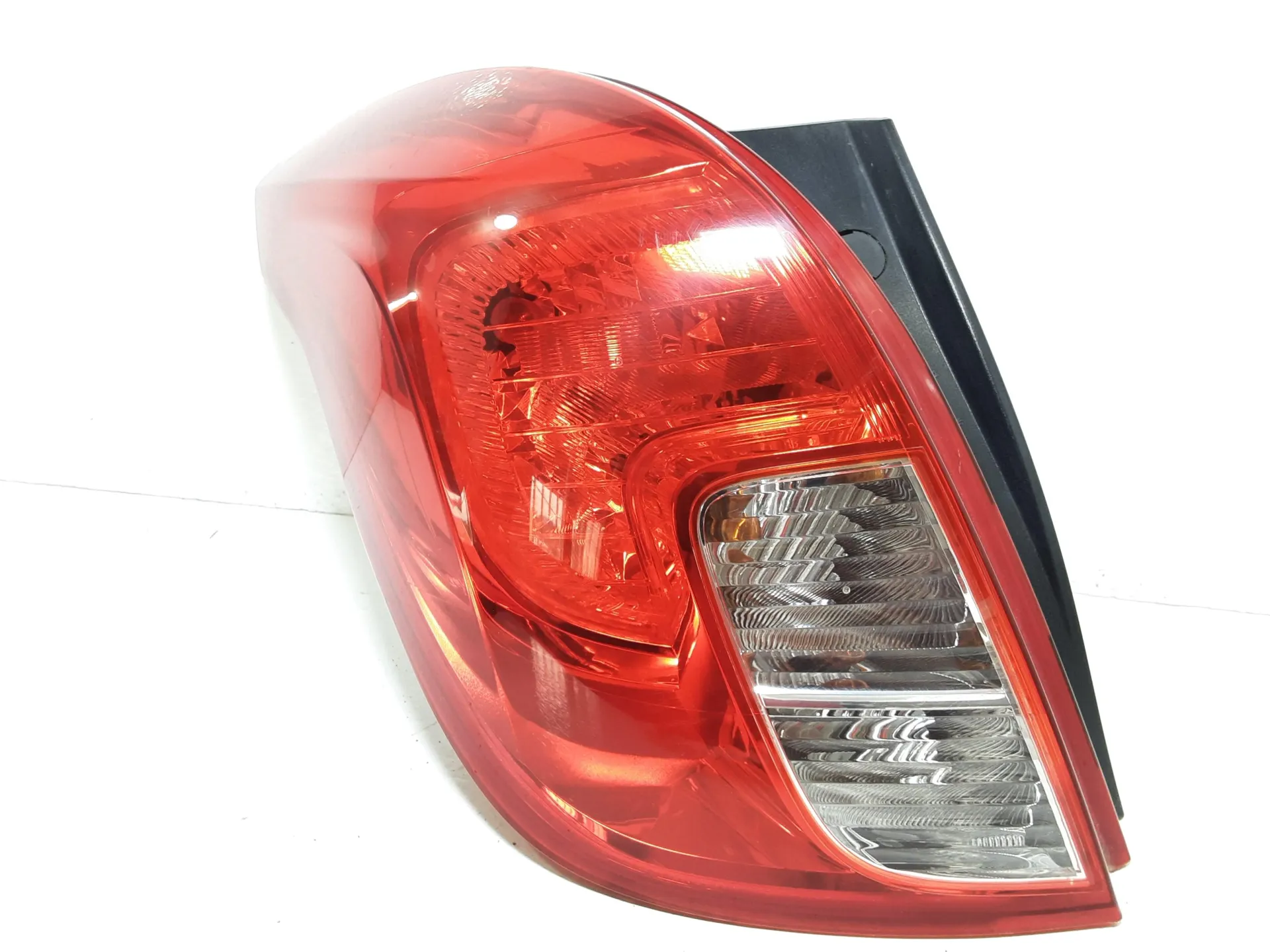 STOP FANALE POSTERIORE SINISTRO OPEL Mokka 1° Serie 42435941 (12>)